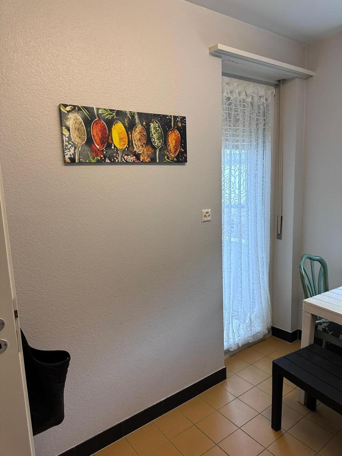 Отель Apt Near Basel Centre And Airport Экстерьер фото